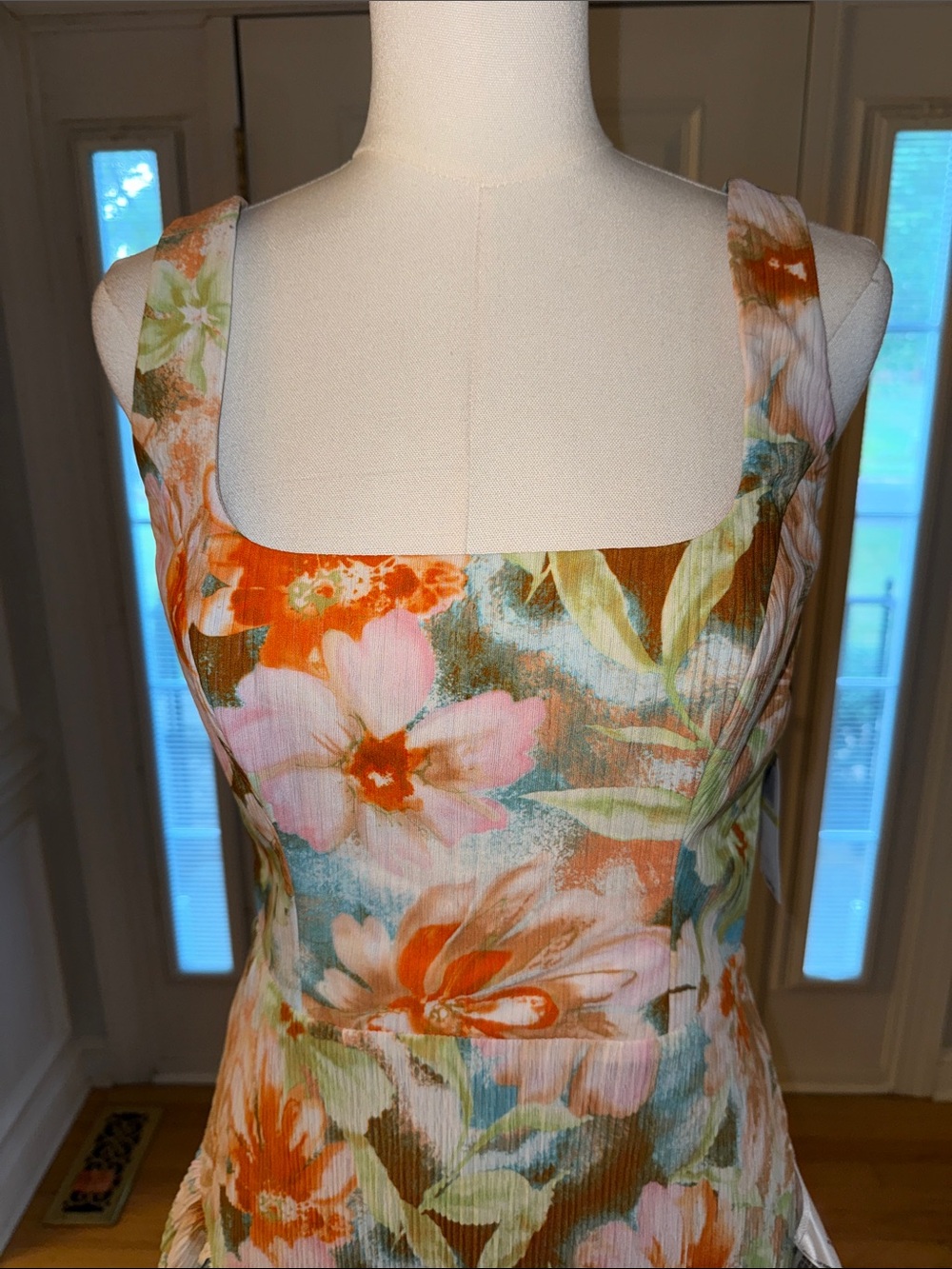 Dress the Population Floral High-Low Maxi Dress in Orange & Green - Picture 6 of 9